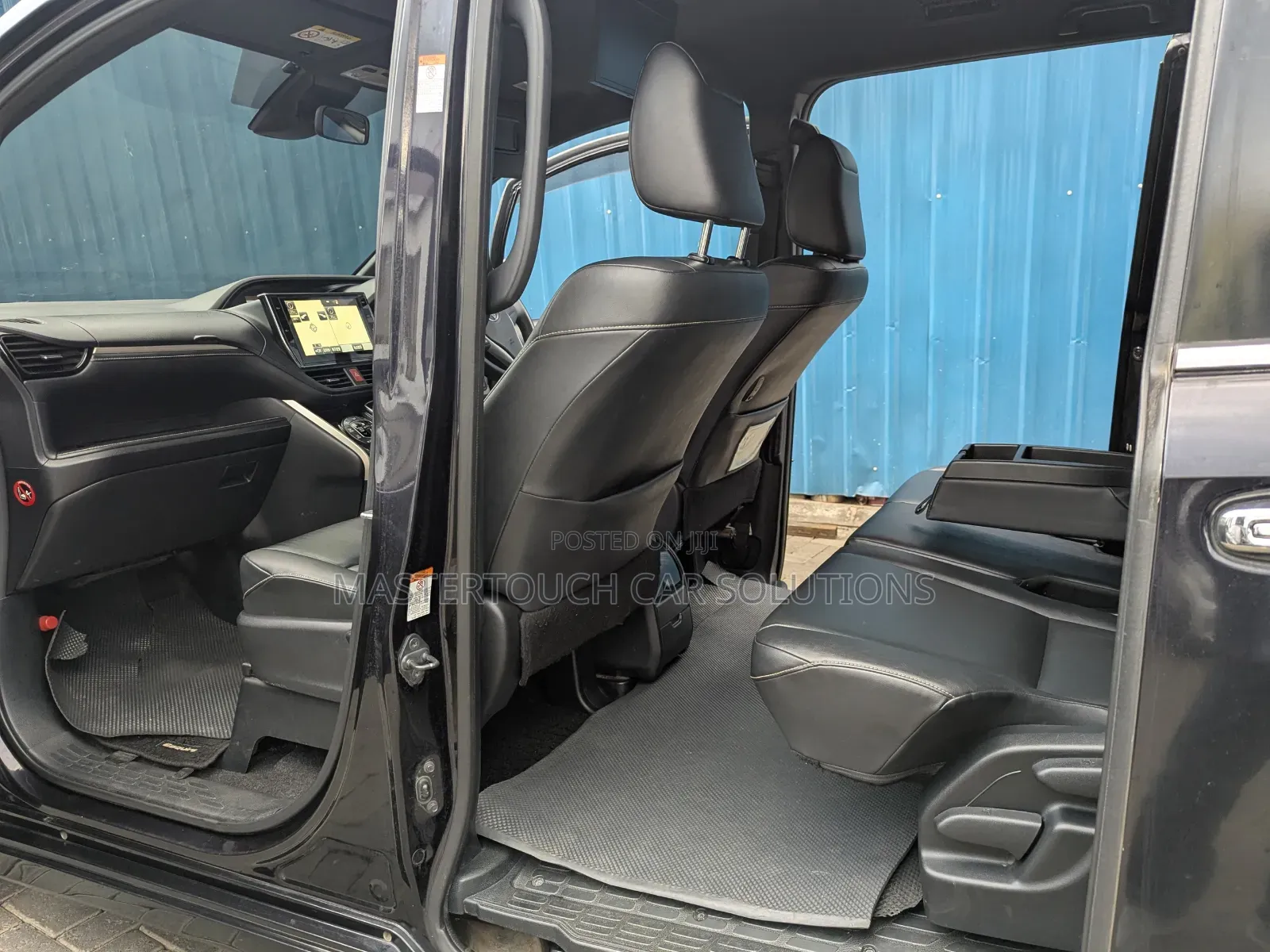 Toyota Esquire 2016 Black