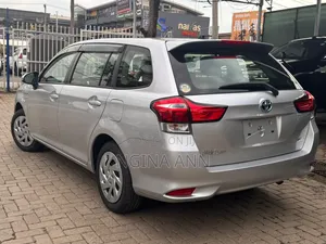 Toyota Corolla Fielder 2020 Silver