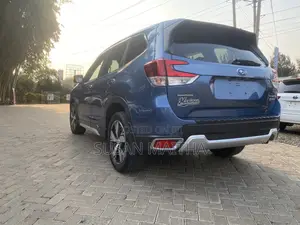 Subaru Forester Premium AWD 2019 Blue