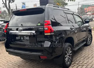 Toyota Land Cruiser Prado 2.8 2019 Matt Black