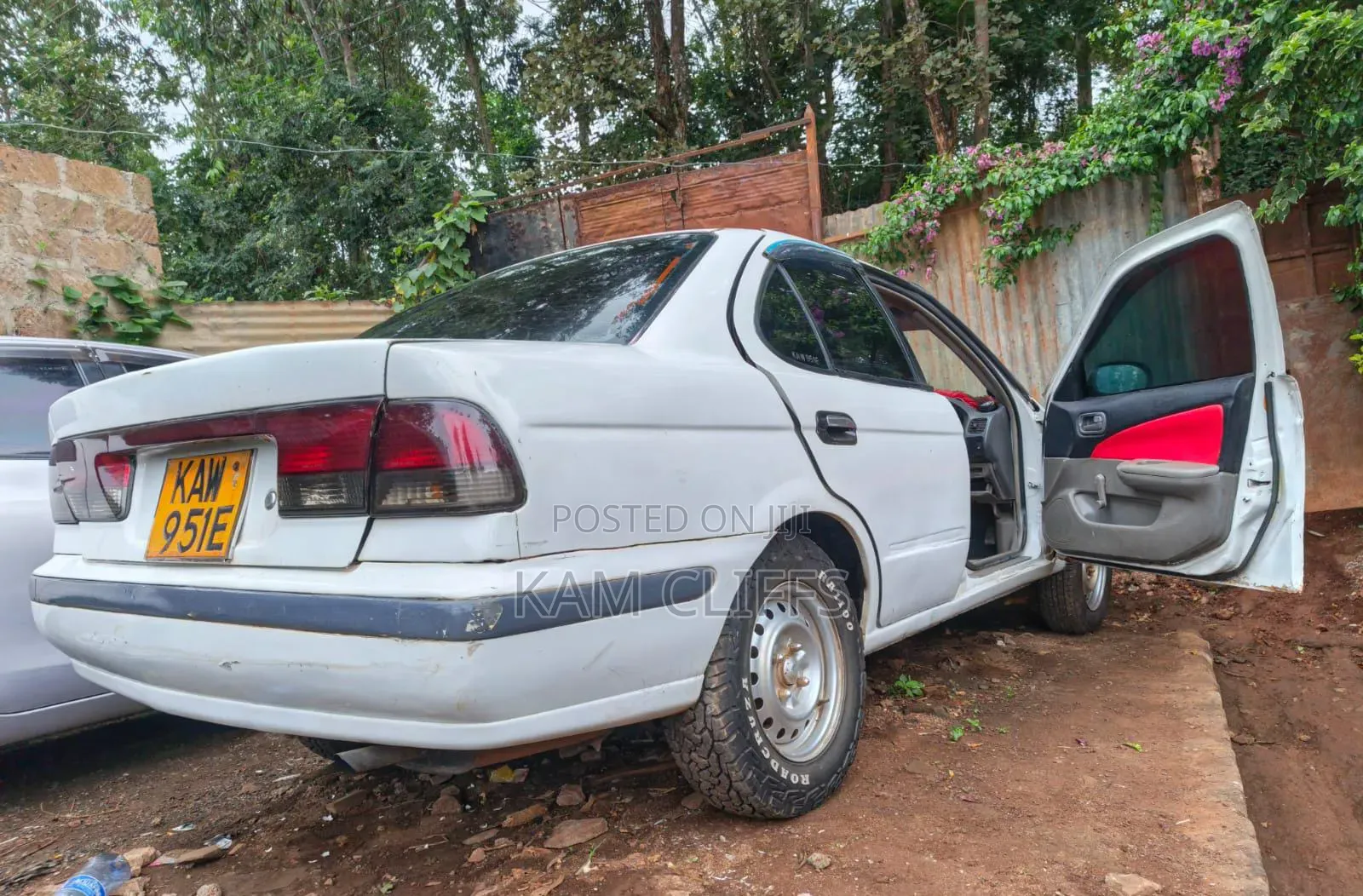 Nissan Sunny 1997 White