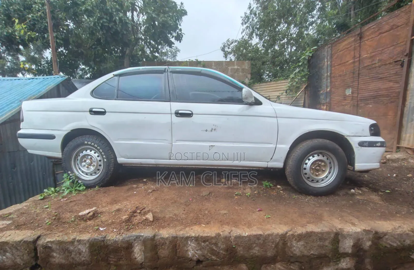 Nissan Sunny 1997 White