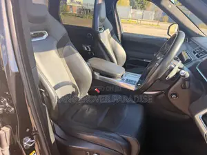 Land Rover Range Rover Sport SVR 4x4 2020 Black