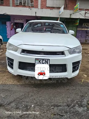 Mitsubishi Outlander 2010 White