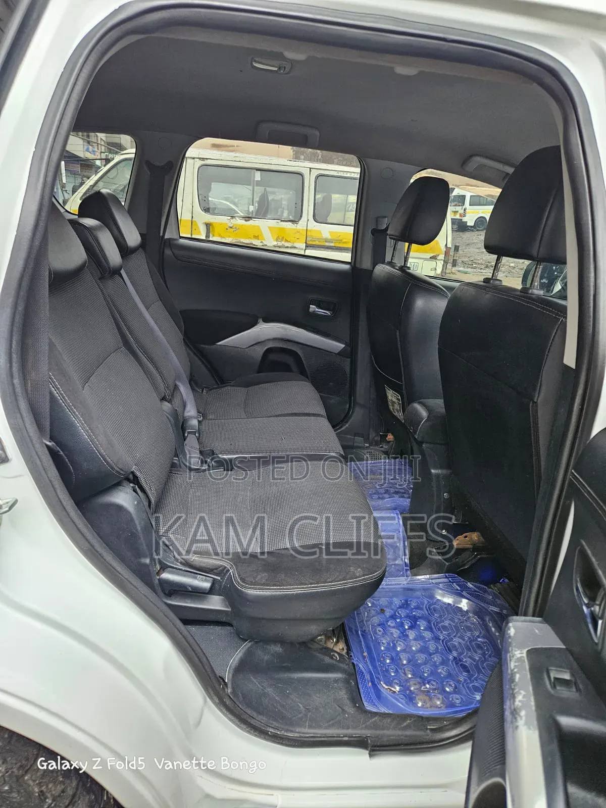 Mitsubishi Outlander 2010 White