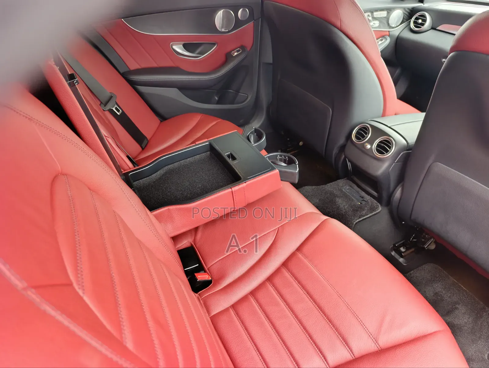 Mercedes-Benz C200 2019 Blue