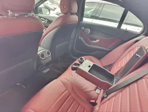Mercedes-Benz C200 2019 Blue