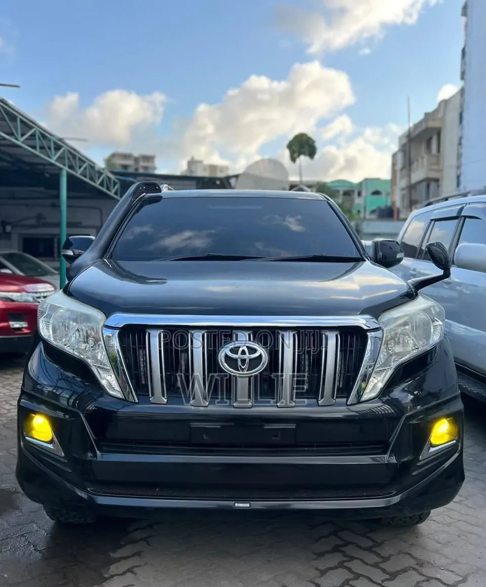 Toyota Land Cruiser Prado 2013 Black