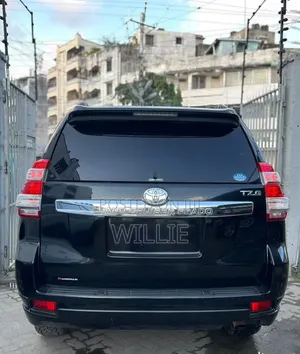 Toyota Land Cruiser Prado 2013 Black