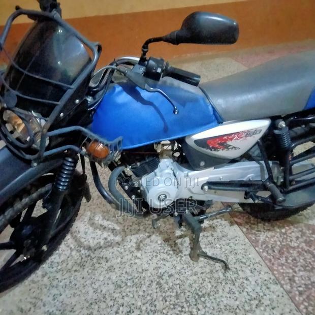 Bajaj Avenger 150 Street 2023 Black