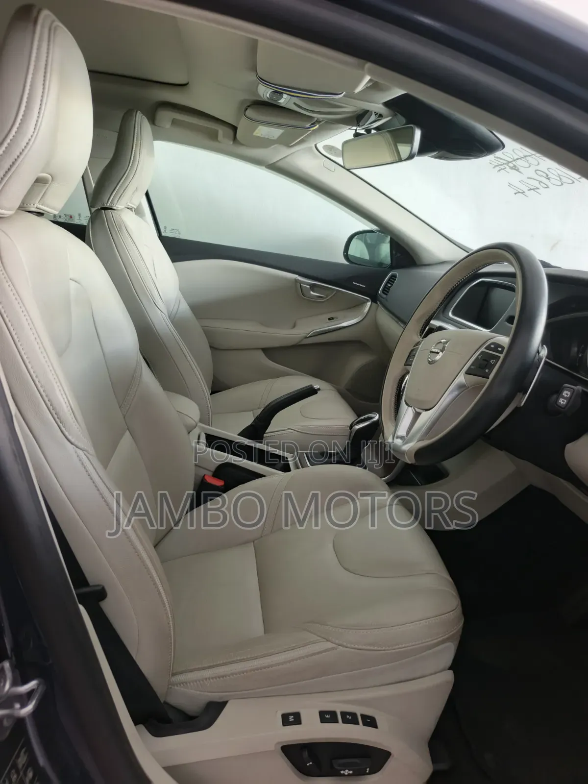 Volvo V40 2019 Blue