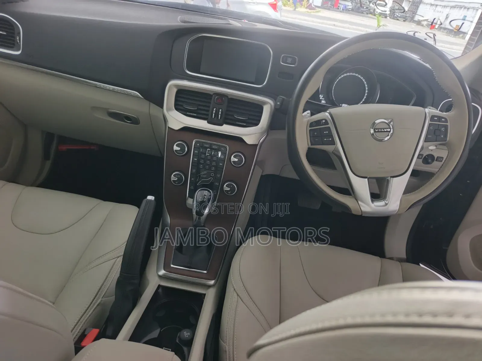 Volvo V40 2019 Blue