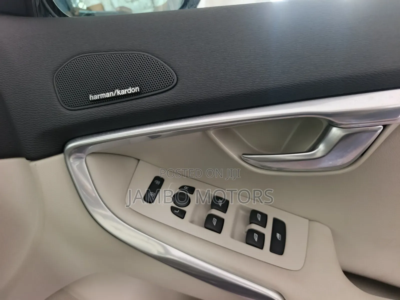 Volvo V40 2019 Blue