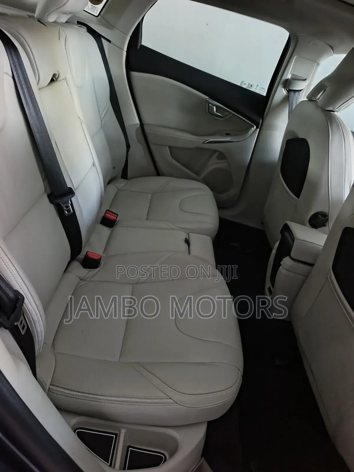 Volvo V40 2019 Blue
