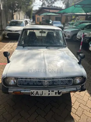 Nissan Sunny 1988 White