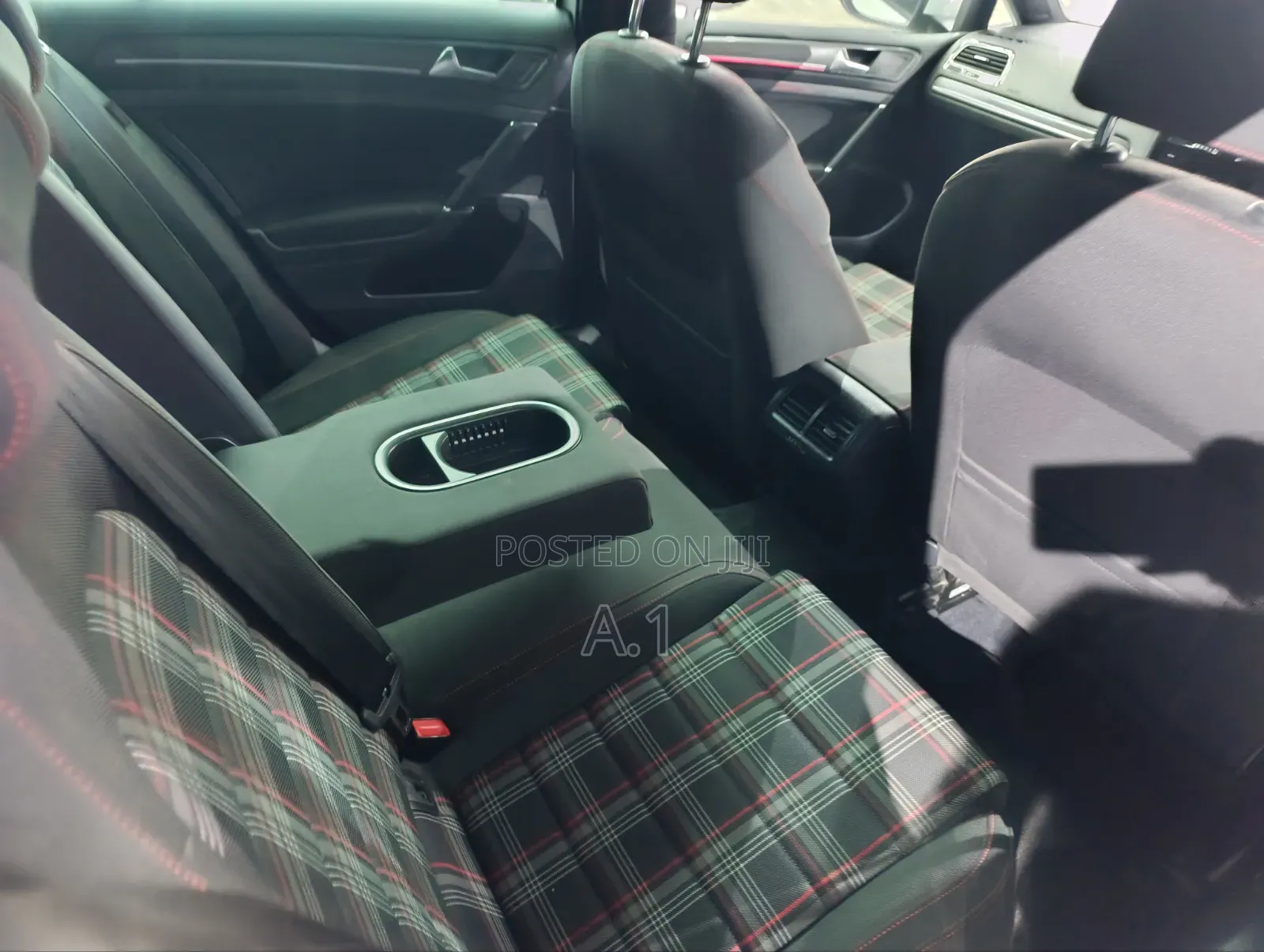 Volkswagen Golf 2019 Pearl