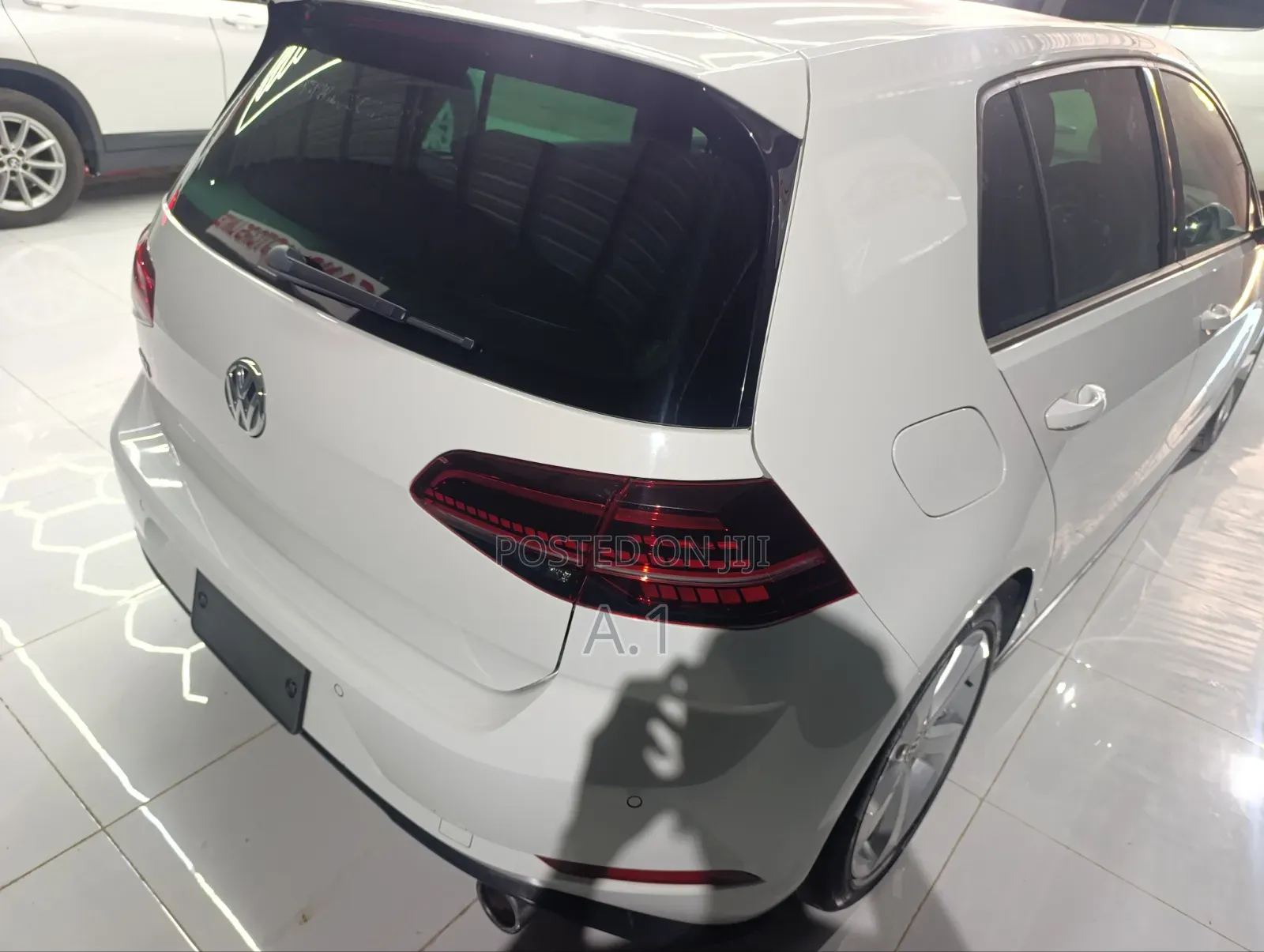 Volkswagen Golf 2019 Pearl