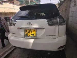 Toyota Harrier 2006 White