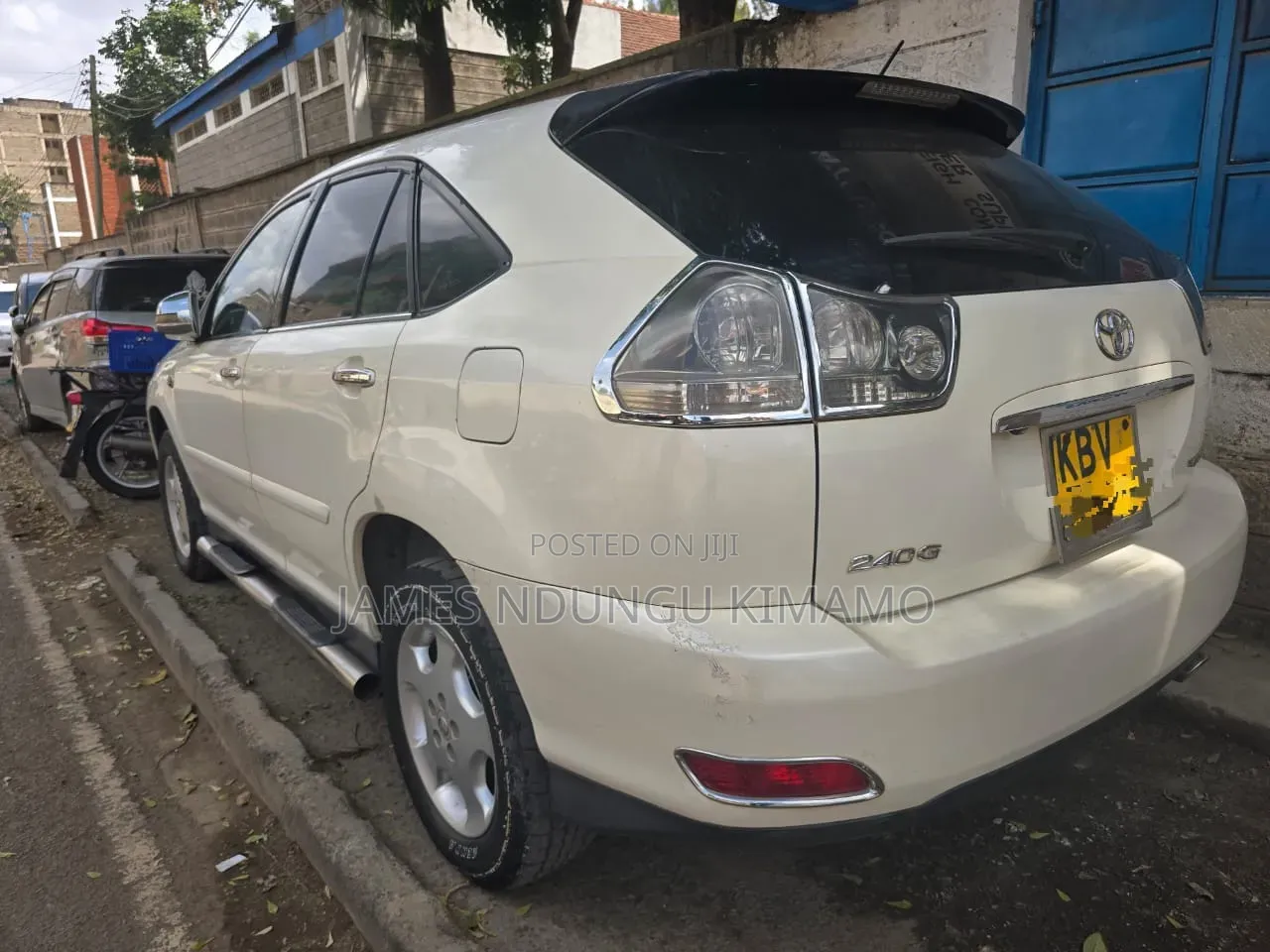 Toyota Harrier 2006 White