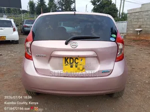 Nissan Note 2014 Pink