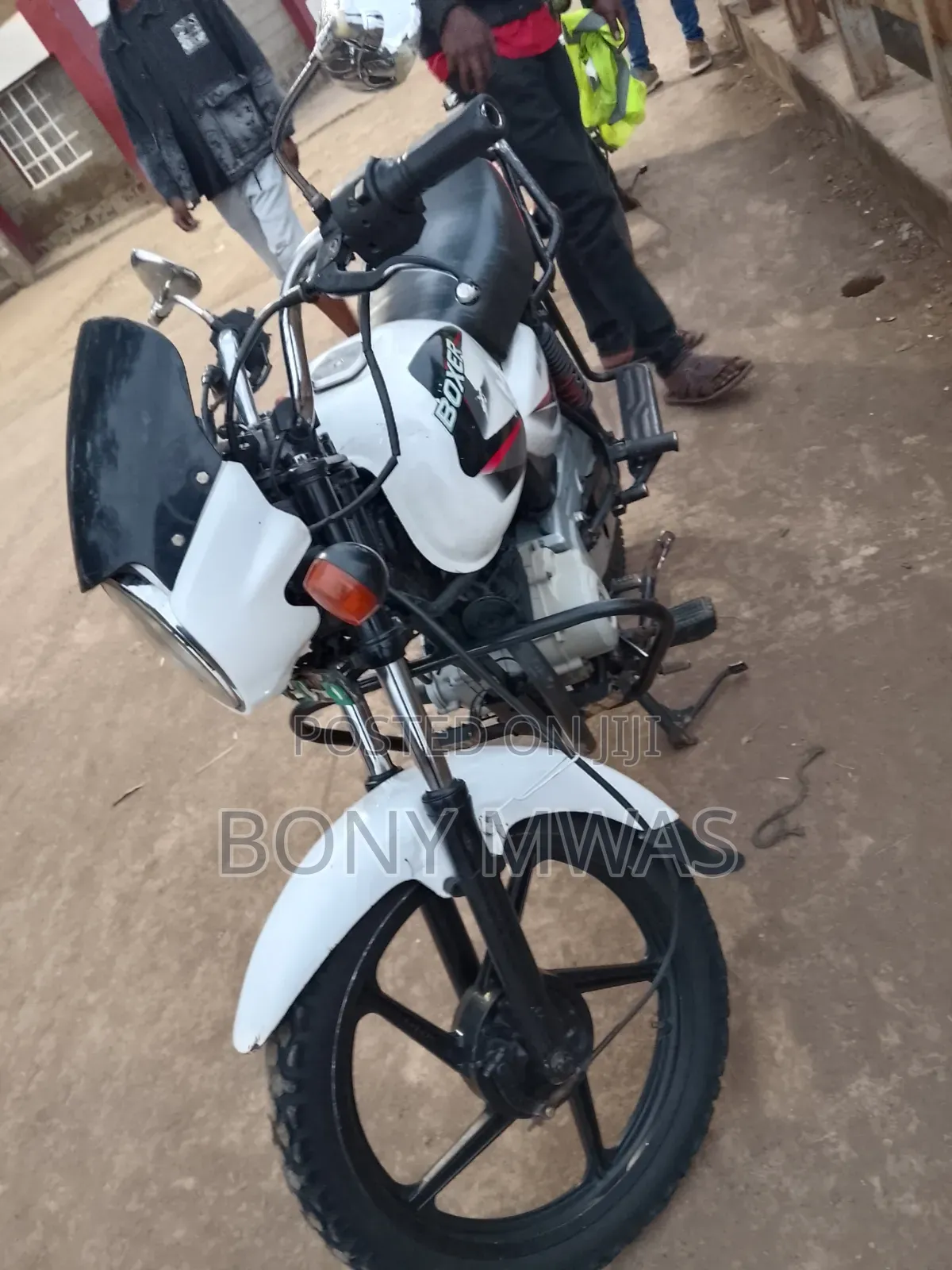 Bajaj Boxer 150 UG 2022 White