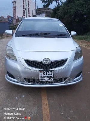 Toyota Belta 2009 Silver