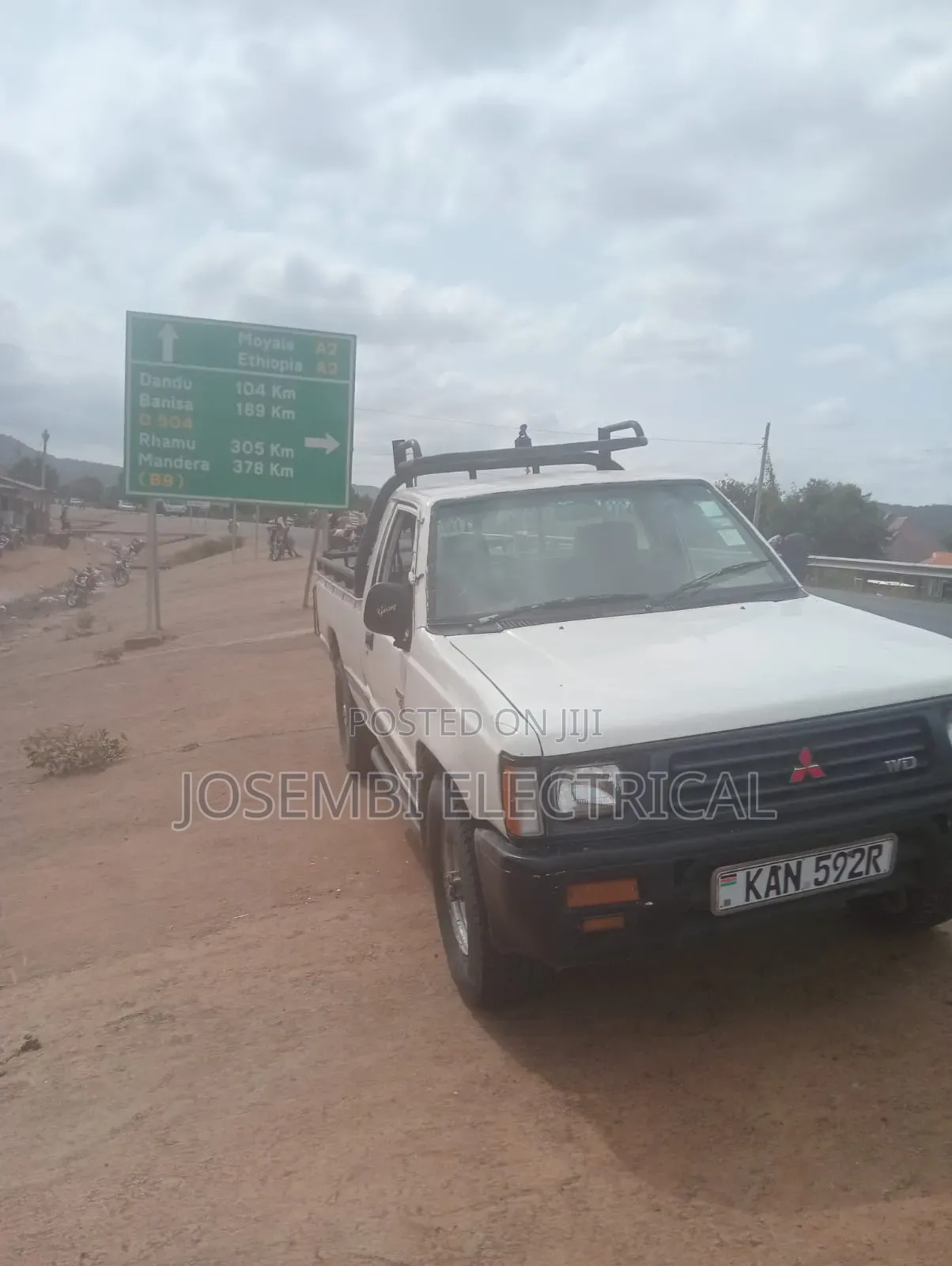 Mitsubishi L200 2001 White