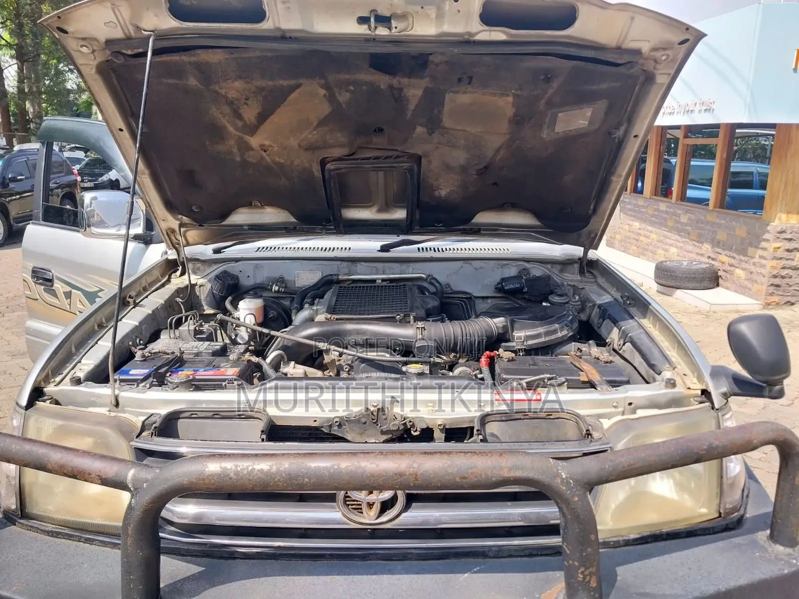 Toyota Land Cruiser Prado 1999 Off white