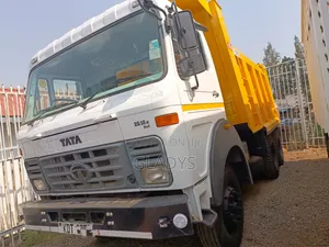 Tata Bogii Tipper 2518 Year 2025