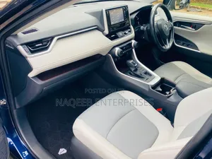 Toyota RAV4 2019 Blue