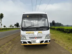 Mitsubishi Fuso Rosa 2019 White