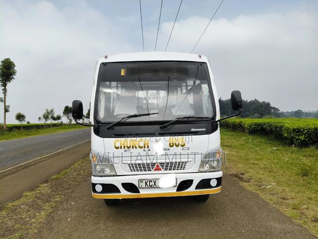 Mitsubishi Fuso Rosa 2018 White - thumbnail 2