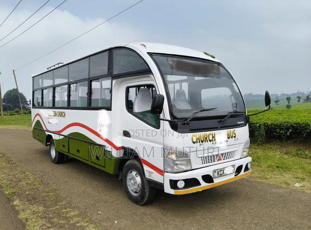 Mitsubishi Fuso Rosa 2018 White