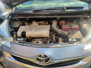 Toyota Ractis 2016 Blue