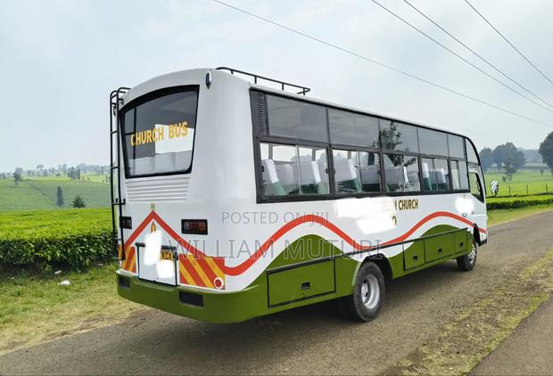Mitsubishi Fuso Rosa 2018 White - thumbnail 4
