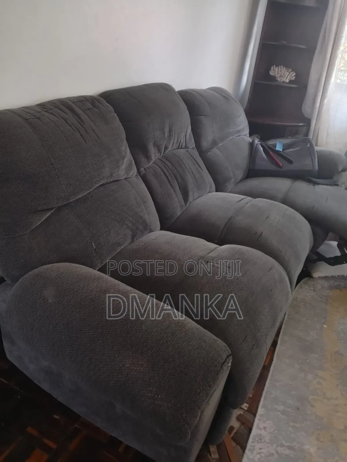 Recliner Sofa Set / Couch