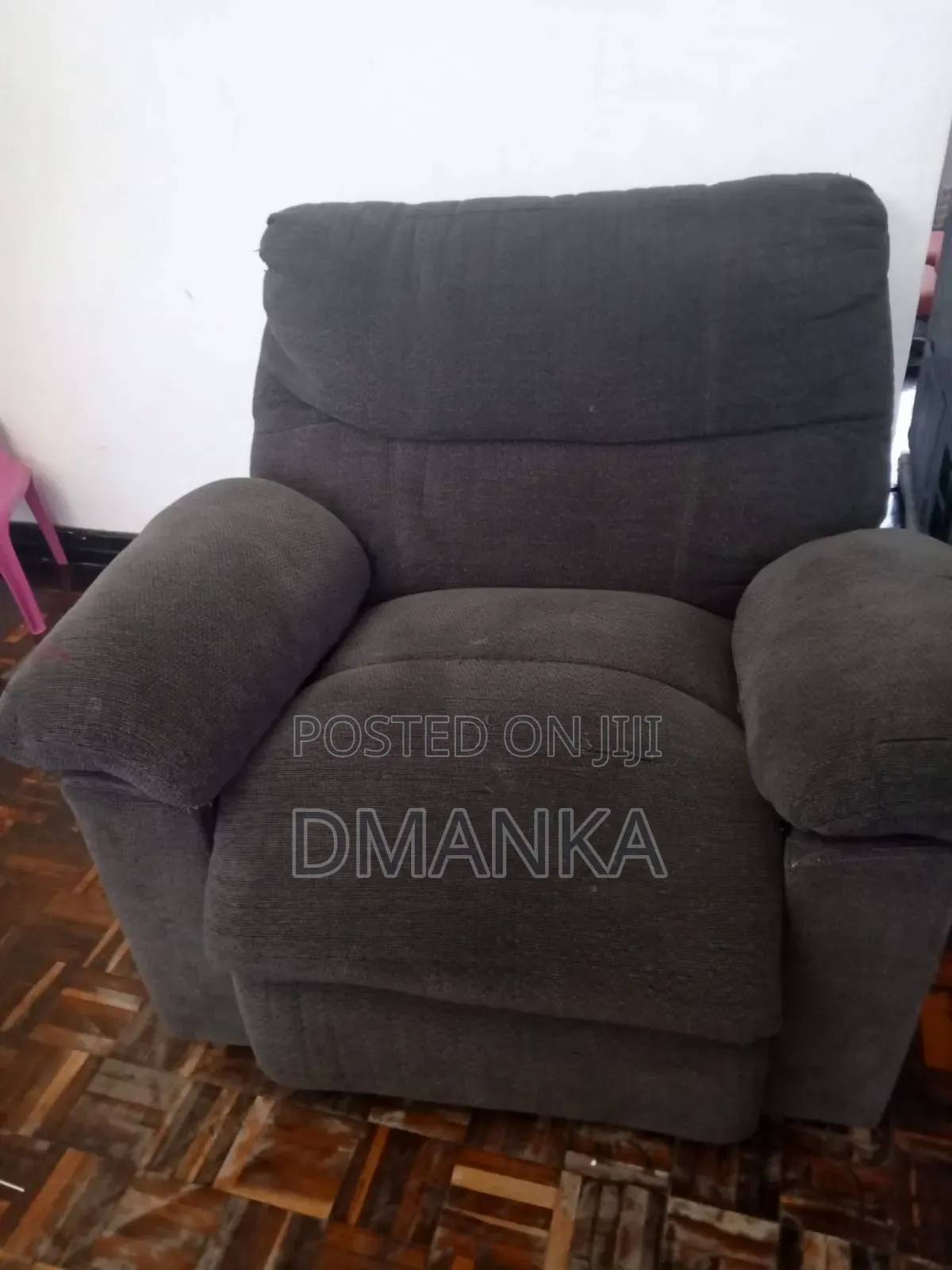 Recliner Sofa Set / Couch