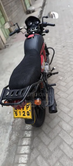 Bajaj Boxer 150 UG 2021 Red