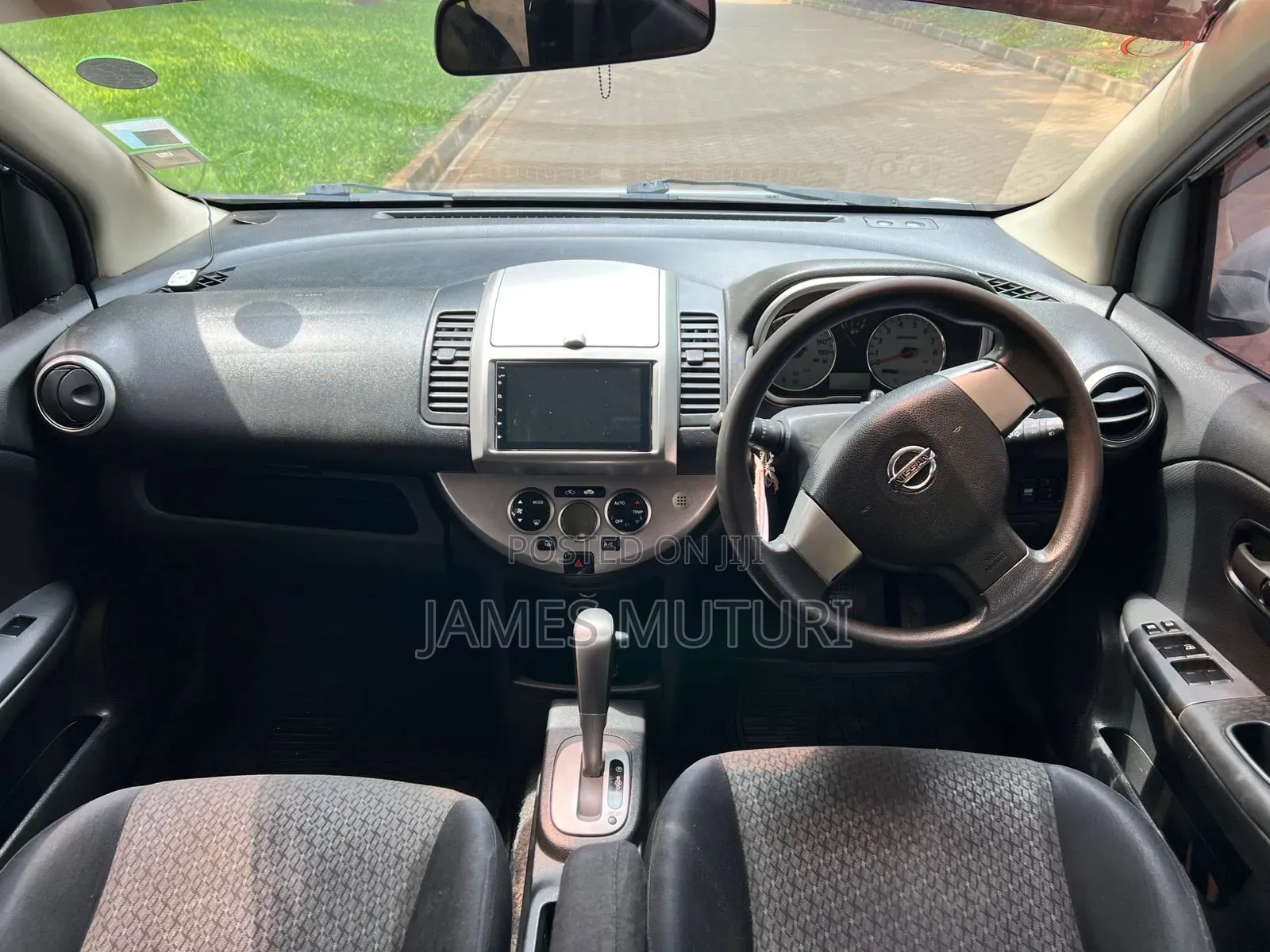 Nissan Note 2012 Silver
