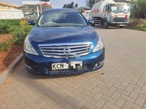 Nissan Teana 2011 Blue
