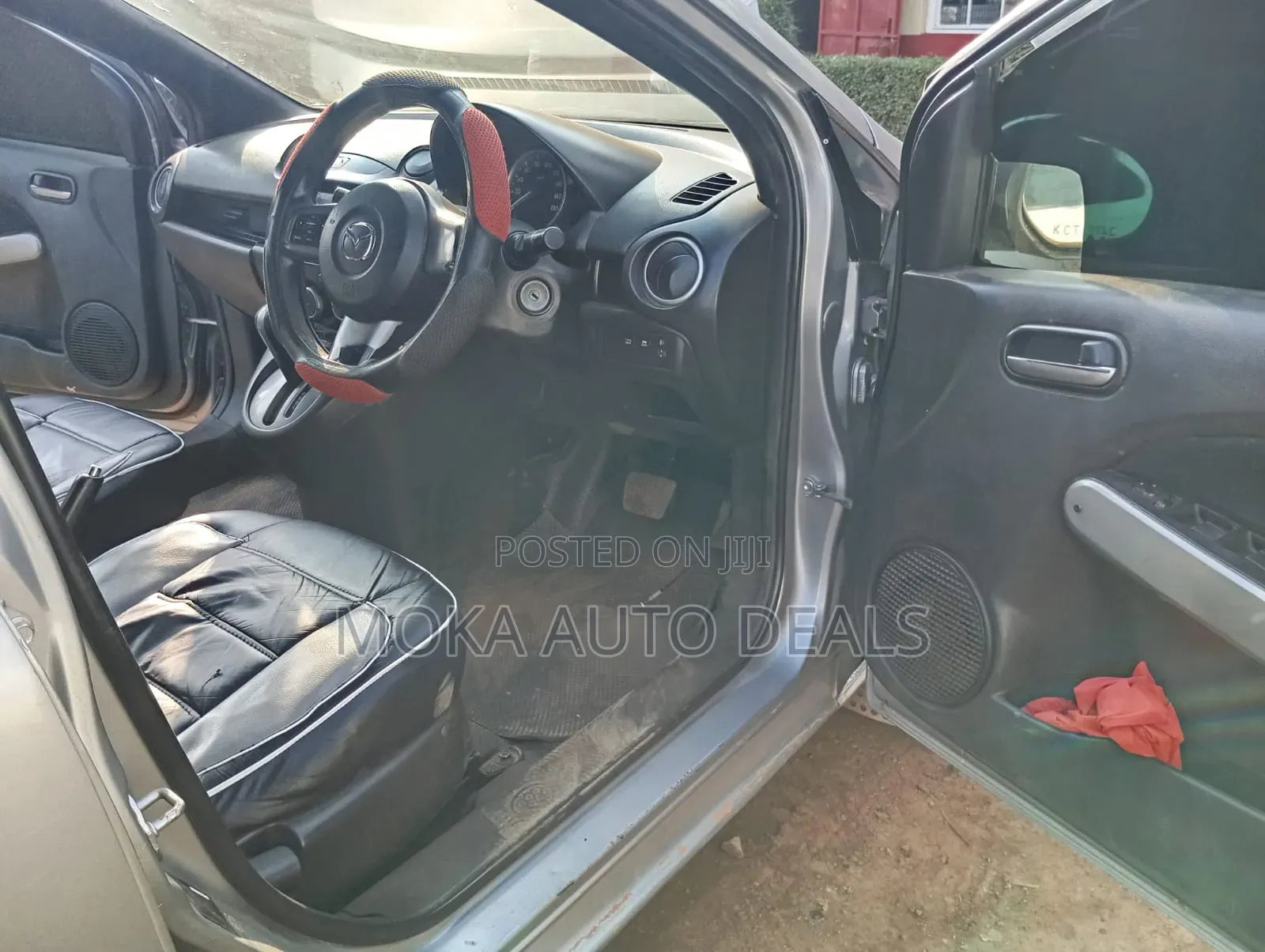 Mazda Demio 2011 Silver