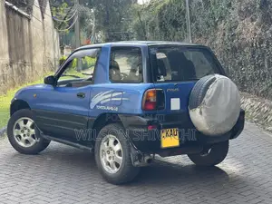 Toyota RAV4 Automatic 2000 Blue