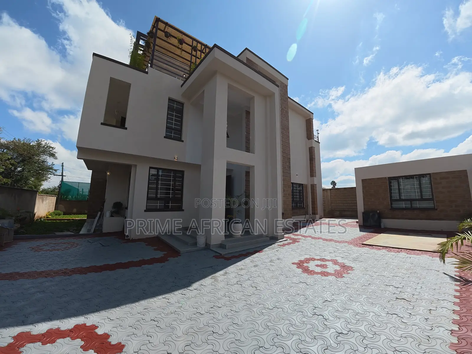 4bdrm Villa in Rimpa for sale