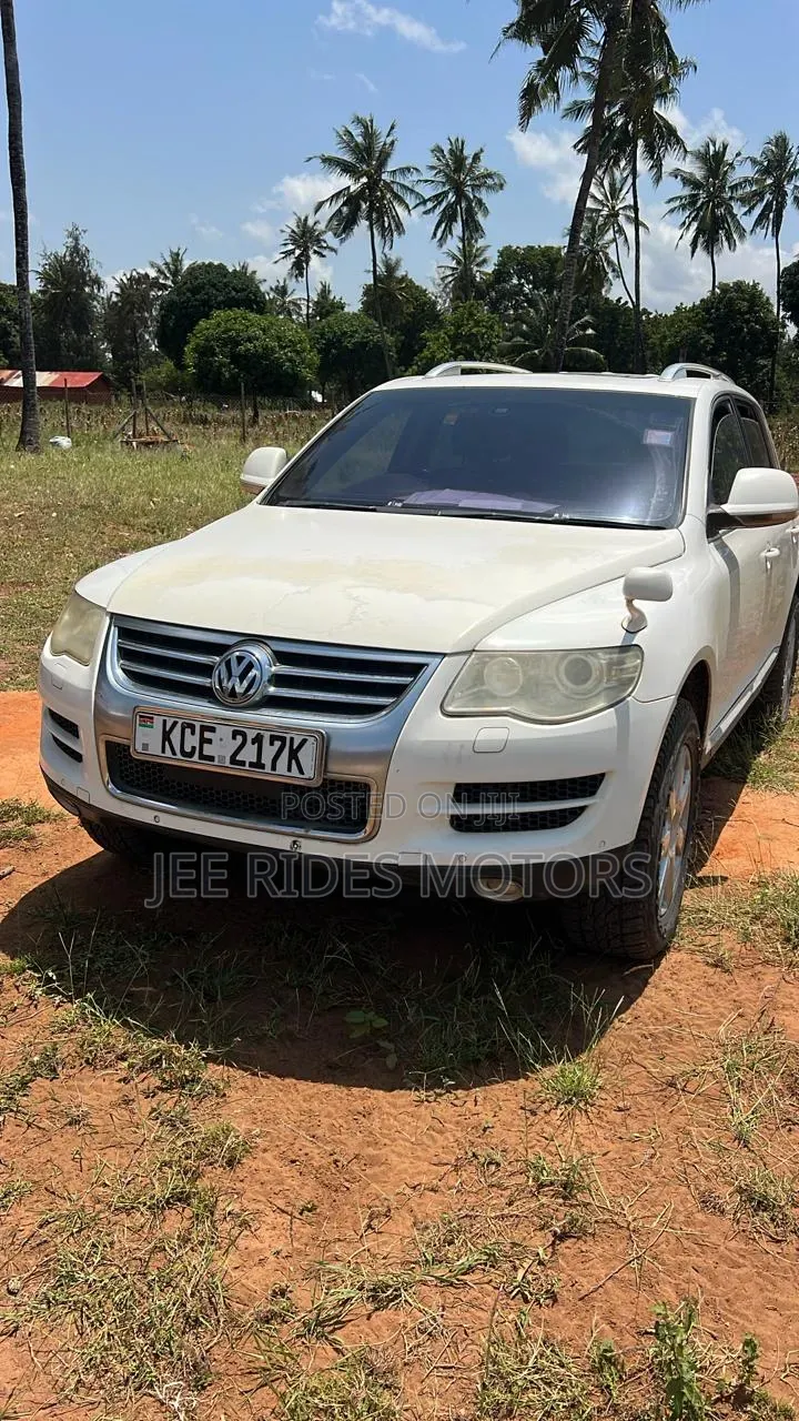 Volkswagen Touareg 2008 White