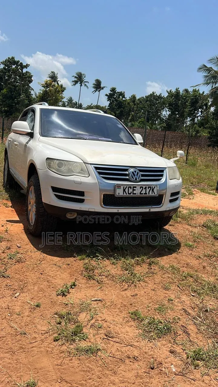 Volkswagen Touareg 2008 White