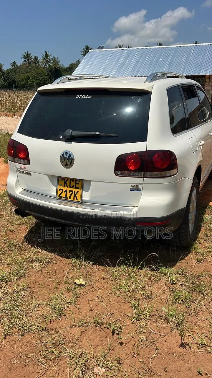 Volkswagen Touareg 2008 White