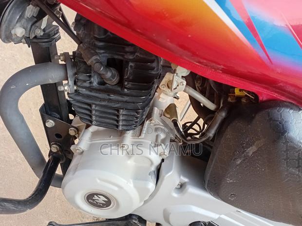Bajaj Boxer 125 2024 Red - thumbnail 11