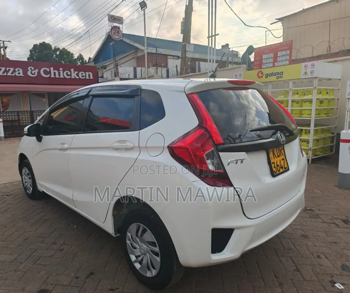 Honda Fit 2017 White