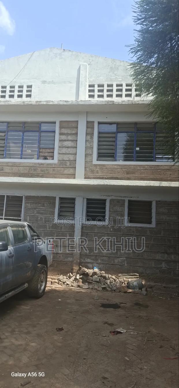 Godown to Let 5000sqft Off Enterprise Road at Road A
