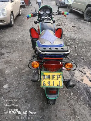 Bajaj Boxer 150 UG 2026 Red